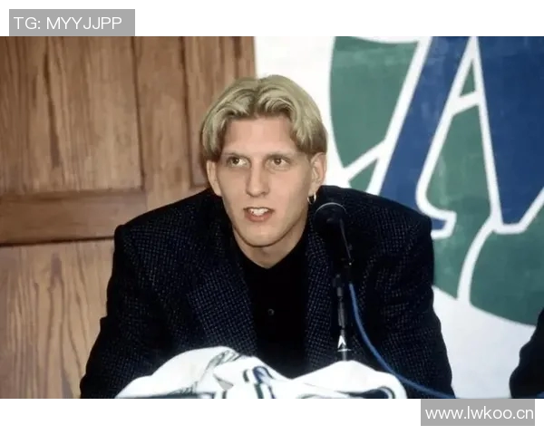 诺维茨基感慨独行侠开季表现不佳球迷心情堪忧比赛观感糟糕 诺维茨基感慨独行侠开季表现不佳球迷心情堪忧比赛观感糟糕