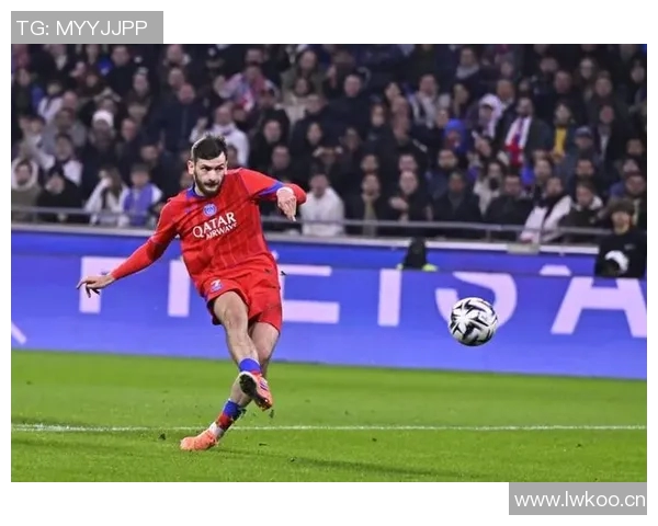 巴黎圣日耳曼2025年狂轰160球创下自2017年以来年度进球新纪录 巴黎圣日耳曼2025年狂轰160球创下自2017年以来年度进球新纪录