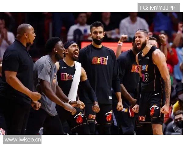 字母哥首次休赛期考虑外部选择引发尼克斯与雄鹿的谈判动态 字母哥首次休赛期考虑外部选择引发尼克斯与雄鹿的谈判动态