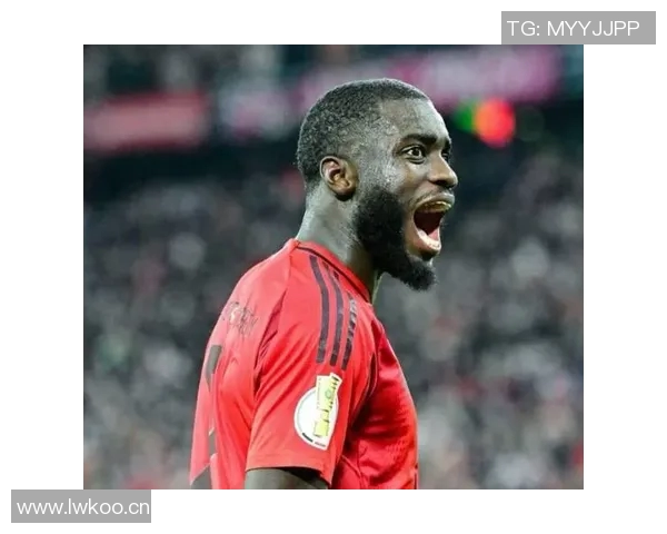 法尔克曝拜仁向于帕提供续约报价年薪或达2000万欧元 法尔克曝拜仁向于帕提供续约报价年薪或达2000万欧元