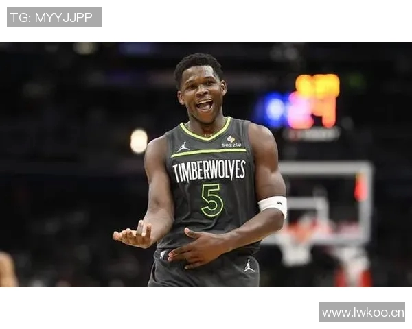 爱德华兹第六赛季单场30次数追平唐斯并列森林狼队史第一