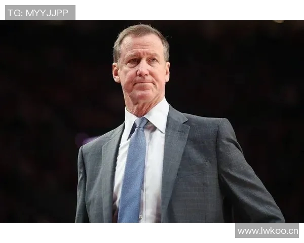 勇士助教斯托茨与昔日爱徒利拉德赛前亲切交流回忆共事岁月