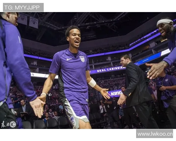 弗兰克透露比尔下周初手术后需静养五到七天并使用拐杖四到六周