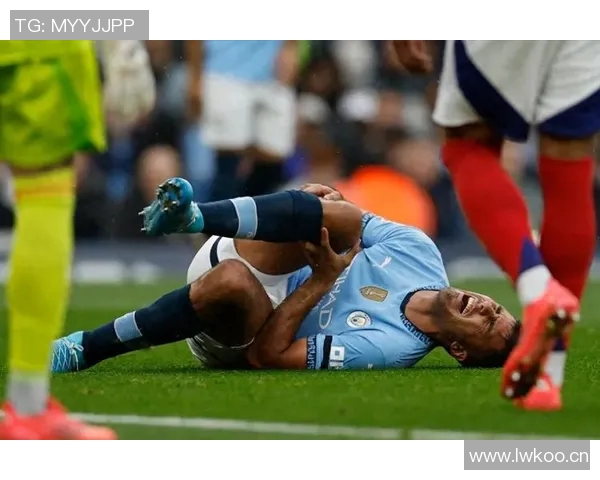 罗德里因肌肉受伤缺席后重返曼城训练状态回暖 罗德里因肌肉受伤缺席后重返曼城训练状态回暖