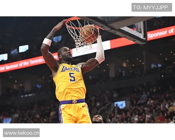 湖人连败期间艾顿表现低迷场均仅得65分和55个篮板命中率不足40