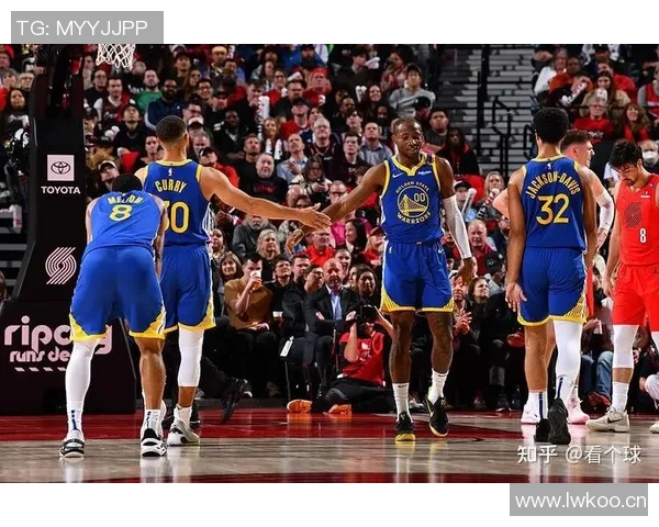 开拓者本赛季三次战胜勇士场均迫使对手失误19次展现强大实力