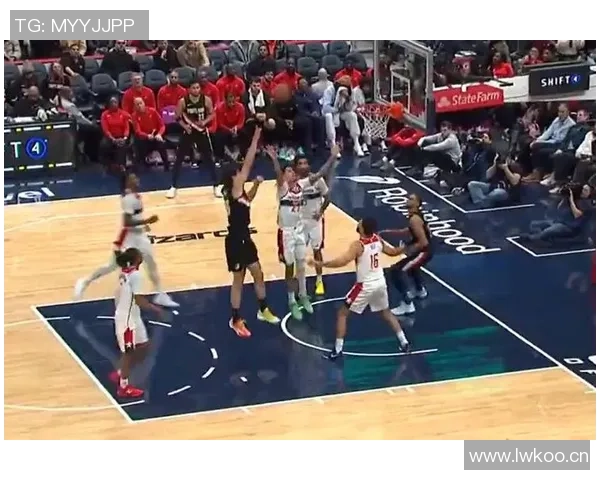 攻防兼备麦克丹尼尔斯全能表现助球队大胜贡献22分7板3断2帽正负值高达35