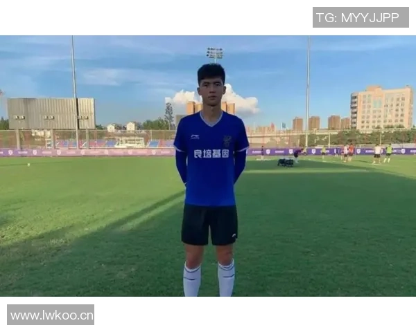 李新翔畅谈与偶像武磊同场竞技的奇妙体验与进球惊喜