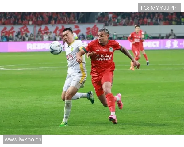 万众瞩目7000名北京球迷与3万河南球迷齐聚苏州共襄足协杯盛宴