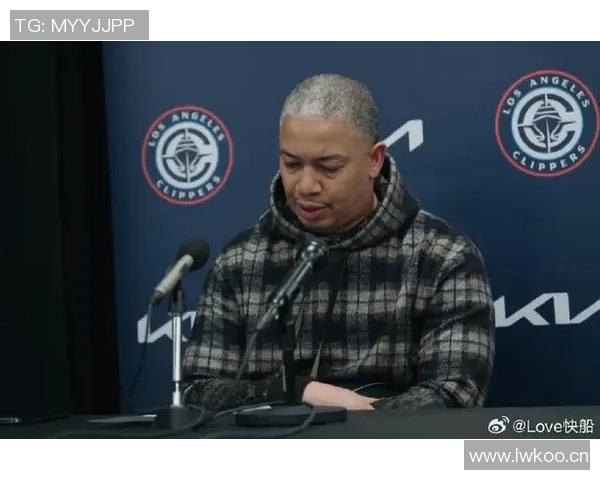 卢谈上半场防守问题我们对对手缺乏重视和专注力导致失利